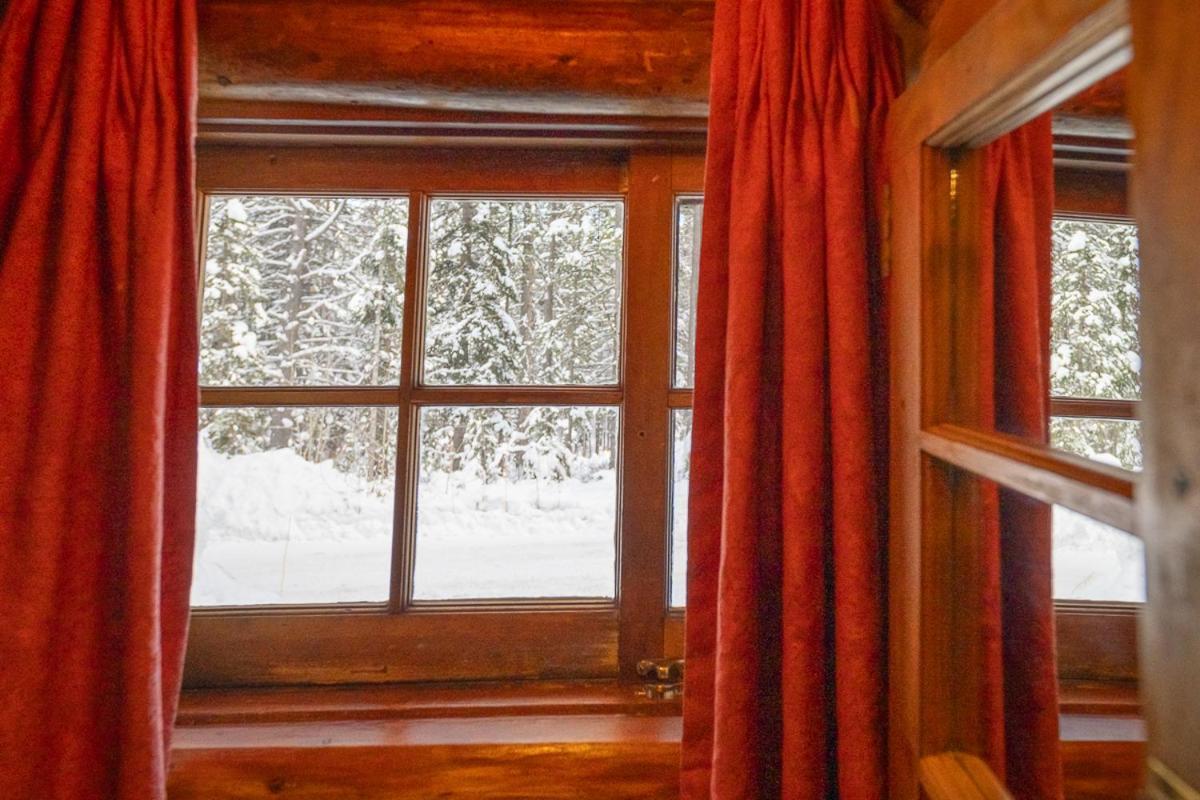 Storm Mountain Lodge & Cabins แคสเซิลจังก์ชัน ภายนอก รูปภาพ