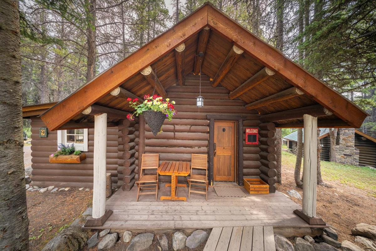 Storm Mountain Lodge & Cabins แคสเซิลจังก์ชัน ภายนอก รูปภาพ